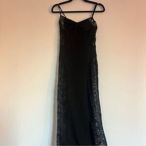 Chic Black Lace Panel Maxi Dress